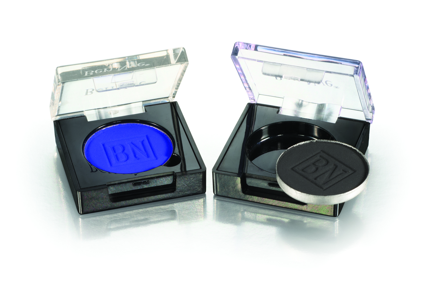 (image for) White Cake Eye Liner Refillable .07oz./2gm